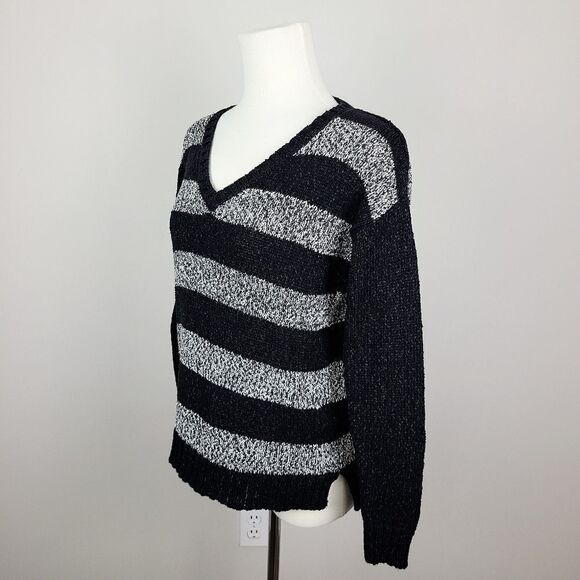 Black & White Stripe V-Neck Knit Sweater Medium - Large - Picture 5 of 16